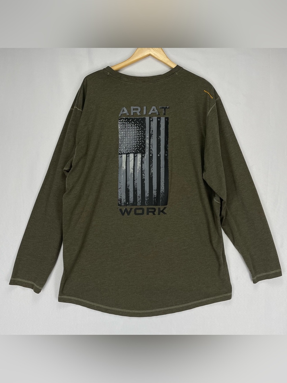 Ariat Rebar Long Sleeve T-Shirt Men’s XXL Green Ariat Work Steel Flag Drop Hem